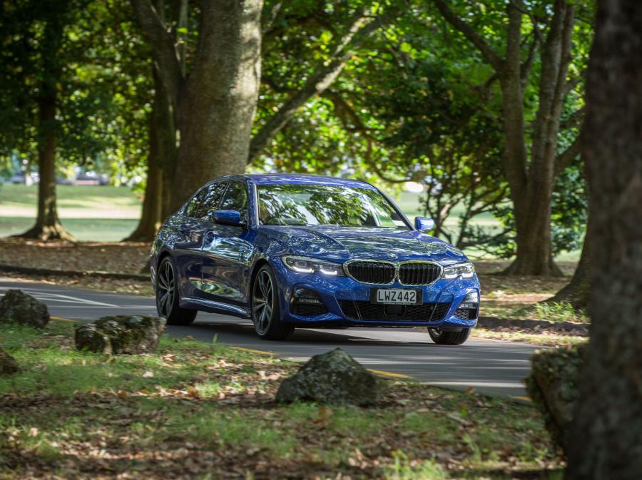  BMW 330i M Sport (G20) 2019 года  (AU) (фото 4 из 17)